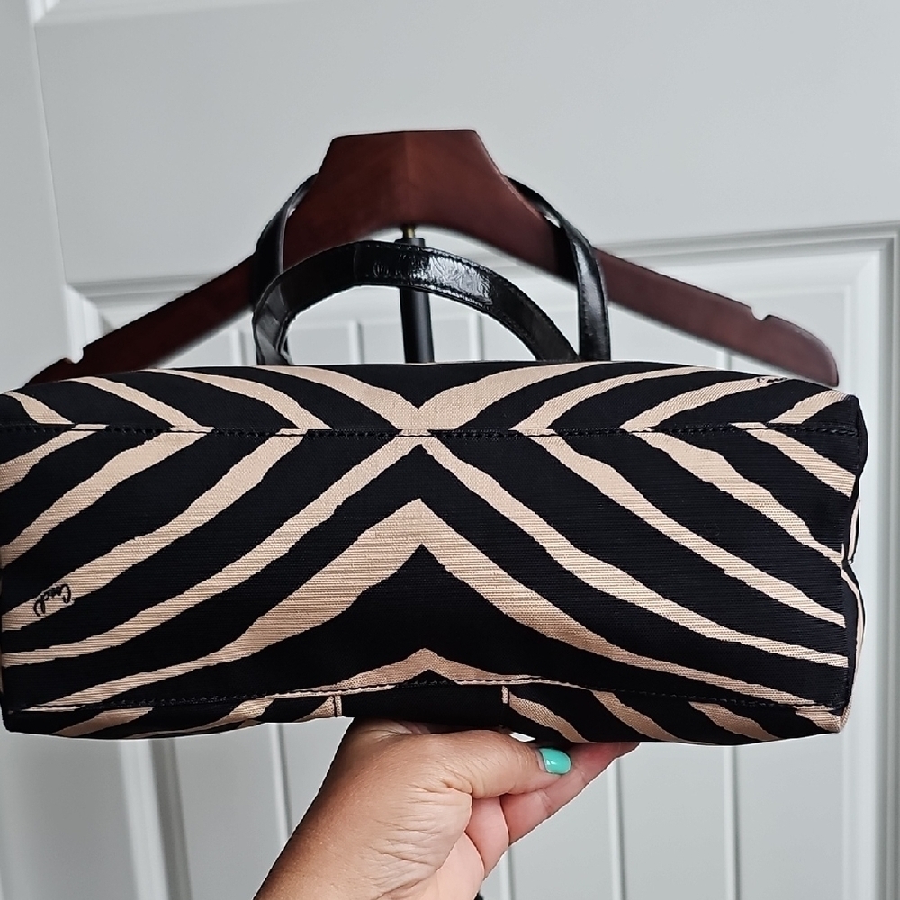 COACH 2013 SIGNATURE STRIPE ZEBRA PRINT TOTE - Picture 8 of 14